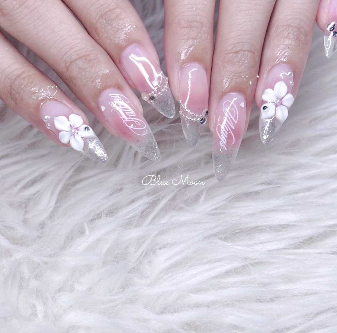 ネイル フラワーネイル ハンドネイル フットネイル ハンドケア nail salon Blue Moonのネイルデザイン
