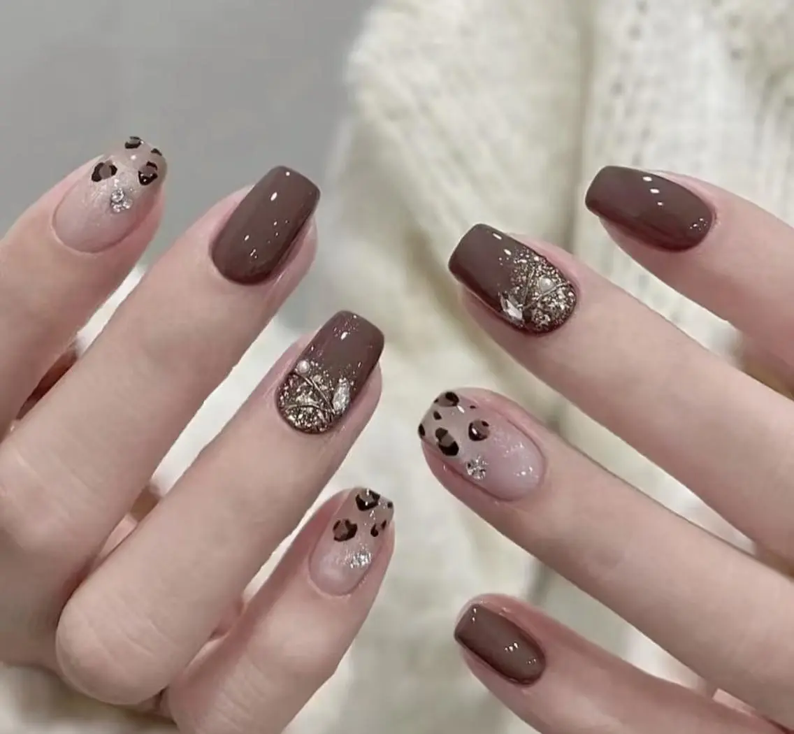 ネイル ハンドネイル ハンドケア 🍑 momo_nailのネイルデザイン