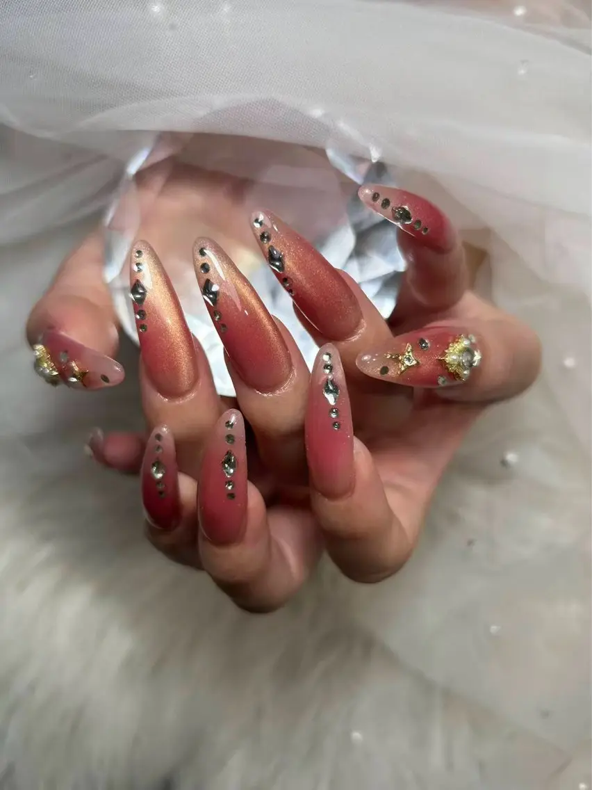ネイル ハンドネイル 🌈 Laule'aのネイルデザイン