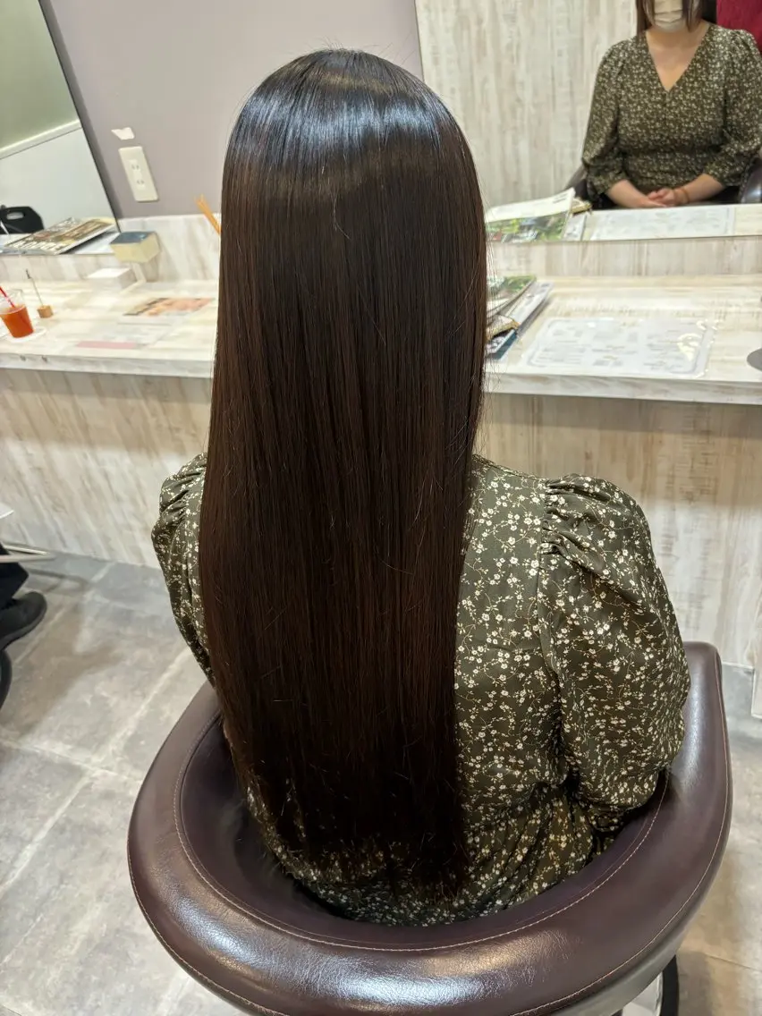 ロング 平瀬 胡桃のヘアスタイル