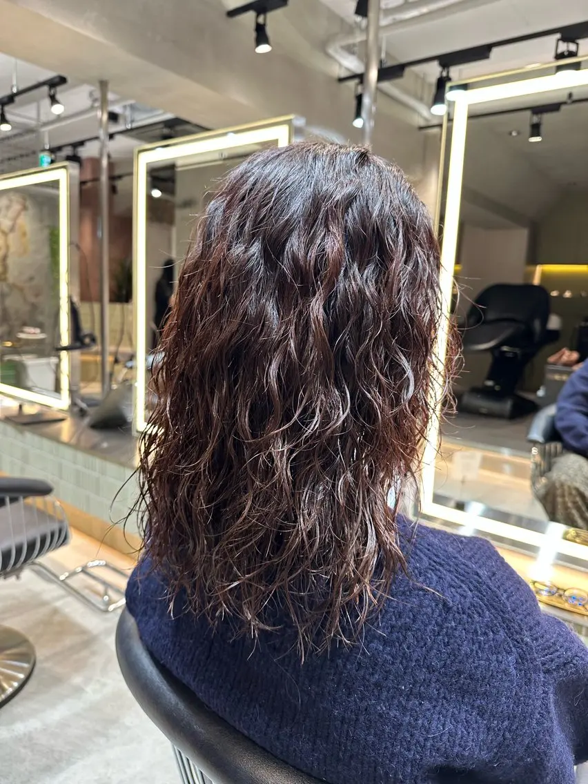 ロング パーマ デジタルパーマ カット パーマ トリートメント 巻ける縮毛矯正✨ ボブ/ショートともきのヘアスタイル