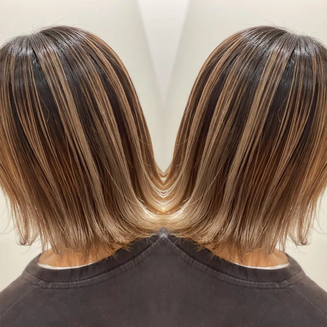 ショート カラー ヘアアレンジ バレイヤージュ レイヤーカット 外ハネヘア ヘアカラー 髪質改善×ハイトーン 中田啄也のヘアスタイル