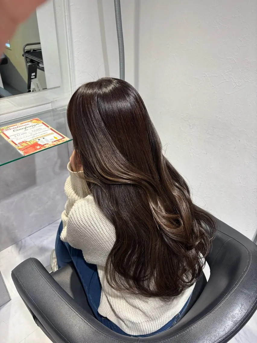 ロング カラー 髪質改善🩰透明感カ ラー🎀hinanoのヘアスタイル