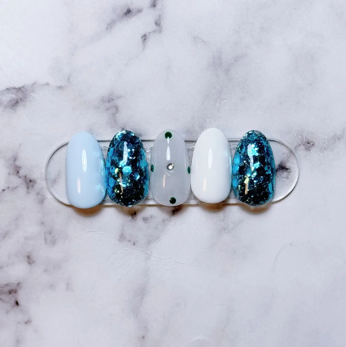 ネイル ハンドネイル 🩵Yun nail Salon 🩵のネイルデザイン