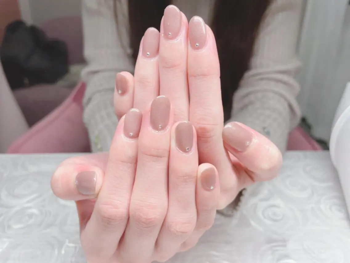 カラー ネイル オフィスネイル シンプルネイル 芦辺 香奈のネイルデザイン