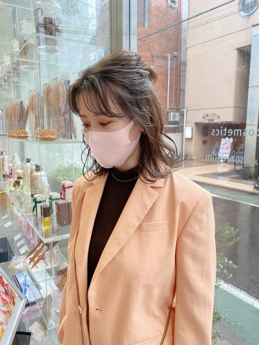 ミディアム カラー 樋口 夏希のヘアスタイル