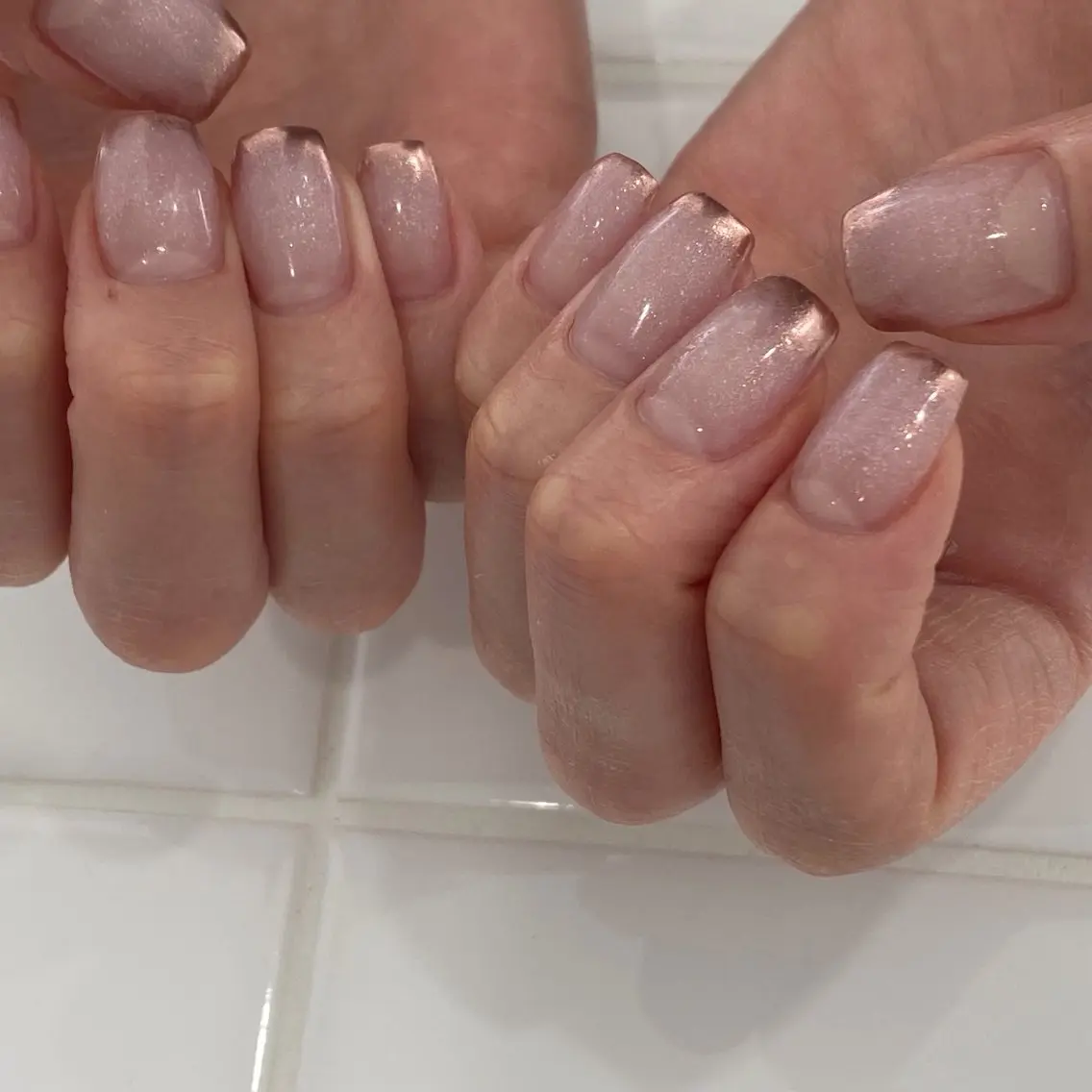 ネイル フレンチネイル ミラーネイル io nail / moeのネイルデザイン
