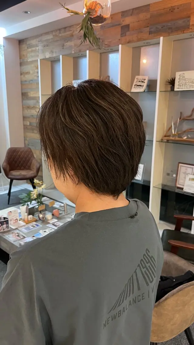ショート カラー アッシュ ベージュカラー ブリーチ ブラウンカラー ブラウンベージュ ヘアカラー パーマ/パーマモデル /長久手/フウカのヘアスタイル