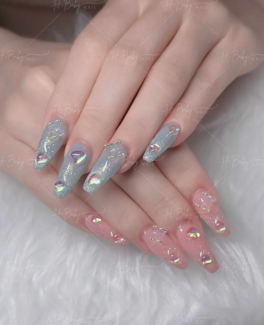 ネイル オーロラネイル フレンチネイル ジェルネイル ハロウィン キラキラネイル ハンドネイル H.baby Nail Salonのネイルデザイン