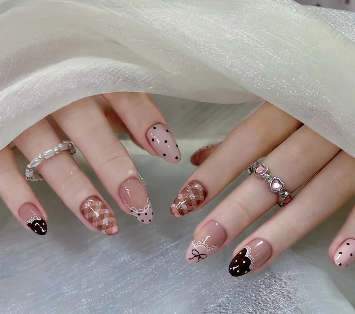 ネイル Hello Nailのネイルデザイン