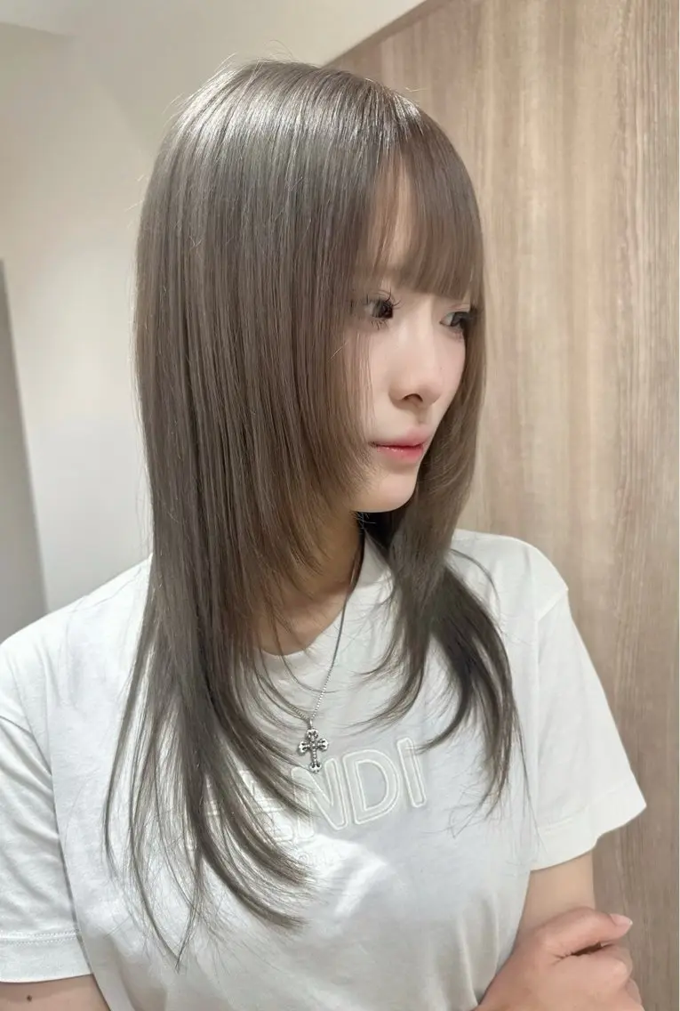 セミロング カラー ブリーチ ケアブリーチ ダブルカラー ボブ 顔周りカット 尾関 隼多のヘアスタイル