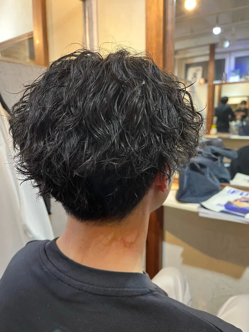 ショート パーマ メンズ カット パーマ 岩田 実那のヘアスタイル