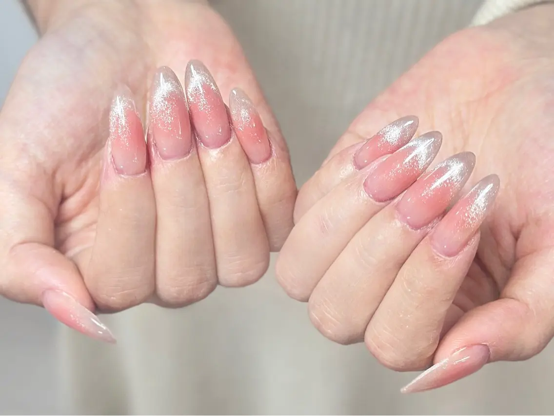 ネイル アートネイル オーロラネイル チークネイル フレンチネイル ガラスフレンチ 🎀YooLi Nail salonのネイルデザイン