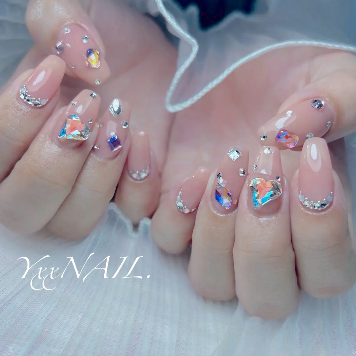 ネイル ハンドネイル フットネイル プライベートサロン 🩵YxxNAIL.のネイルデザイン