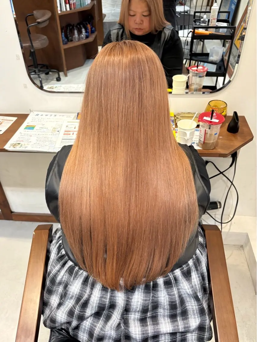ロング カラー ヘアカラー ROUIS honokaのヘアスタイル