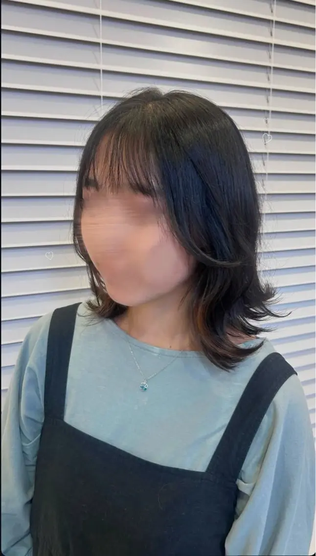 ミディアム 小林 苺花のヘアスタイル