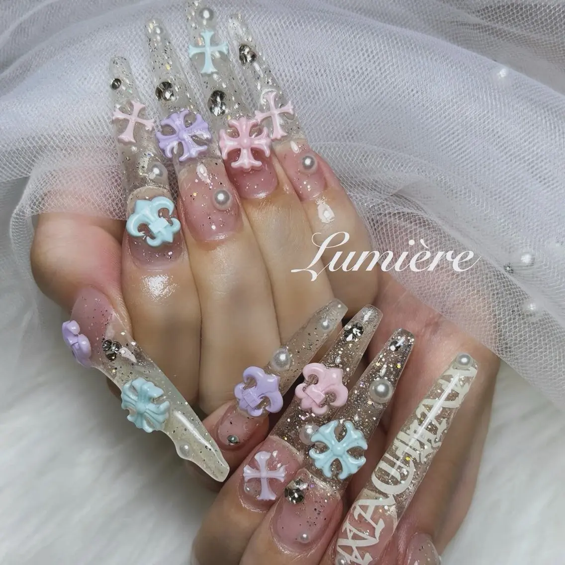 ネイル ロングネイル スーパーロングネイル ハンドネイル Lumière｜ ロング｜ワンホンのネイルデザイン