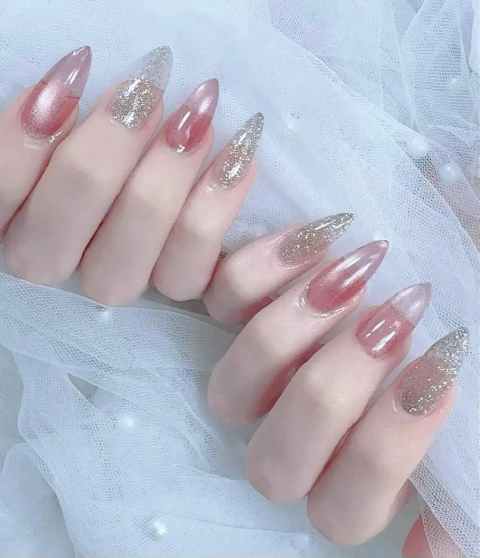 ロング ハンドネイル RaRa Nailのネイルデザイン