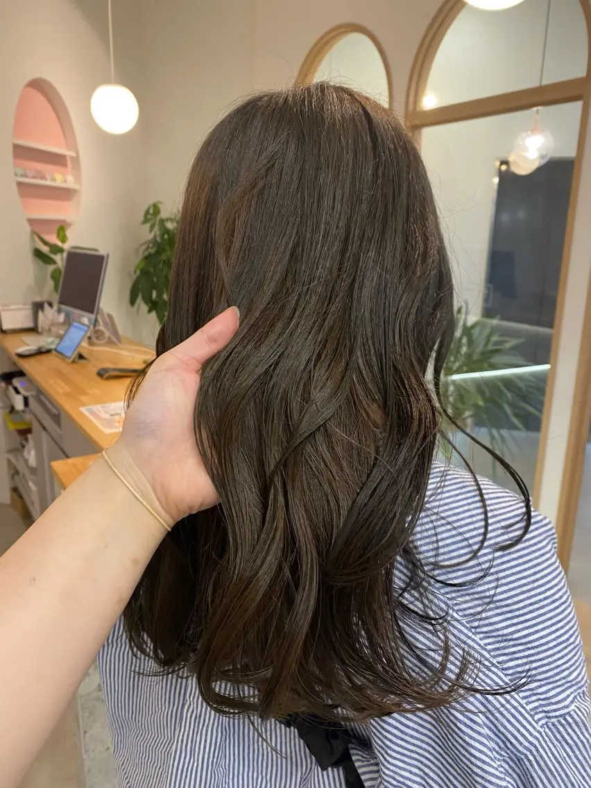 ロング カット ヘアカラー トリートメント sanae /透明感カラーのヘアスタイル