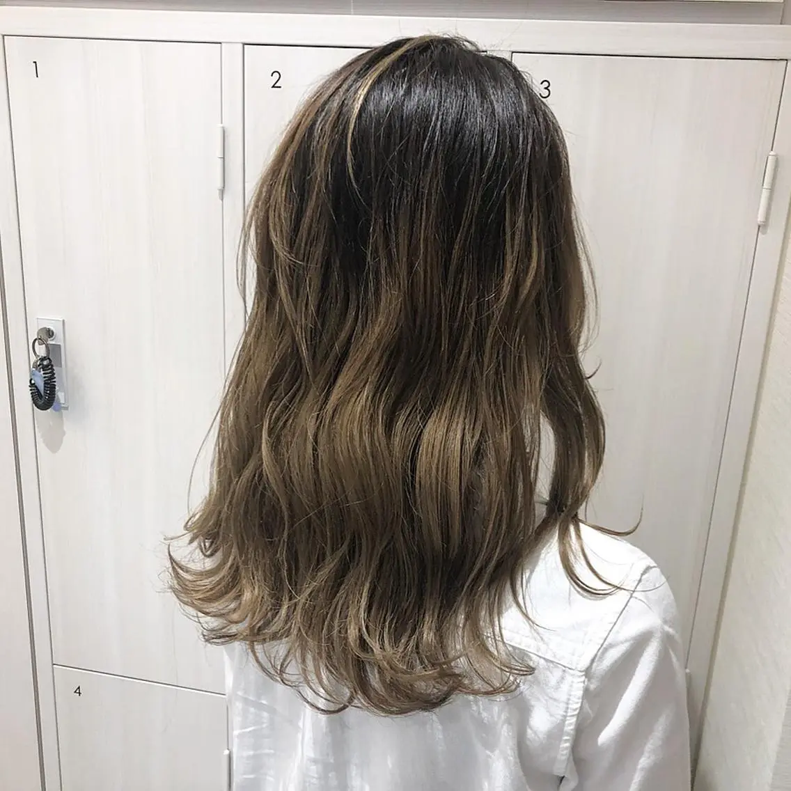 ロング カラー 似合わせカット/ レイヤーカット/新谷のヘアスタイル