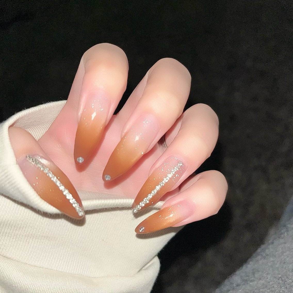 ネイル フラッシュネイル フラッシュマグ WHITE NAIL 大島のネイルデザイン