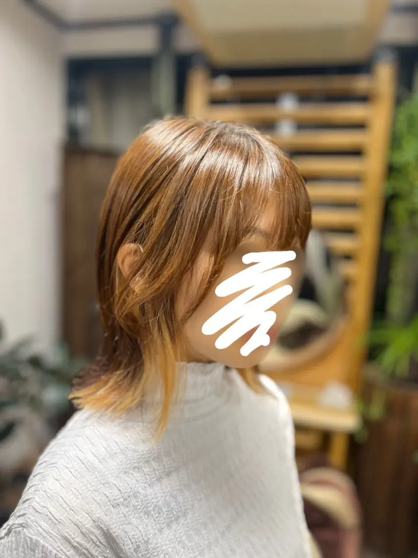ミディアム assemblage 江川羽南のヘアスタイル