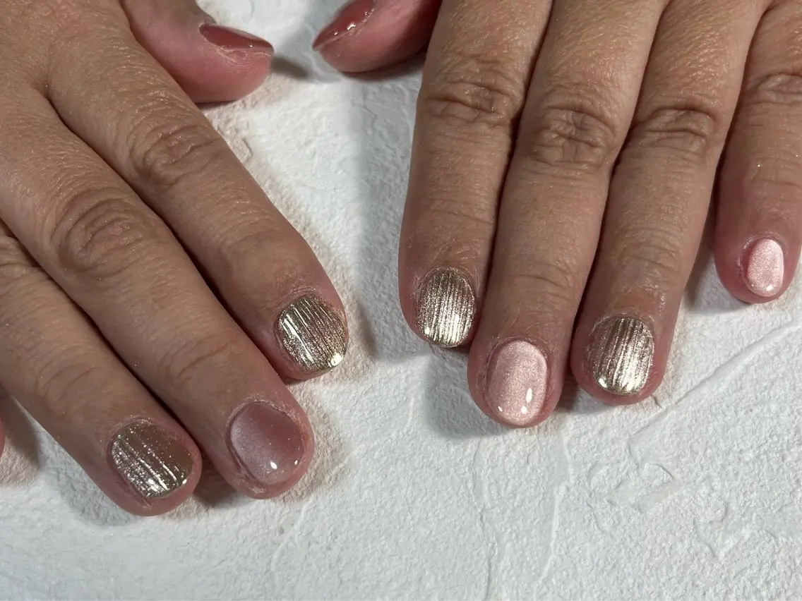 ネイル オーロラネイル フラワーネイル フットネイル フレンチネイル ジェルネイル ハンドネイル kiki nail たまプラーザのネイルデザイン