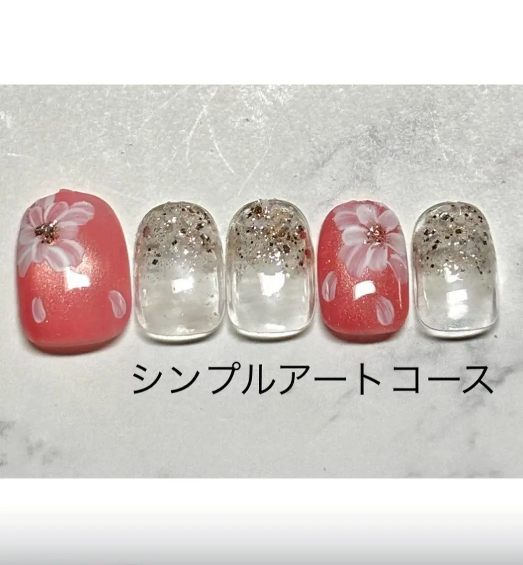 ミディアム ハンドネイル ネイルサロン Bliss（ブリス）のネイルデザイン