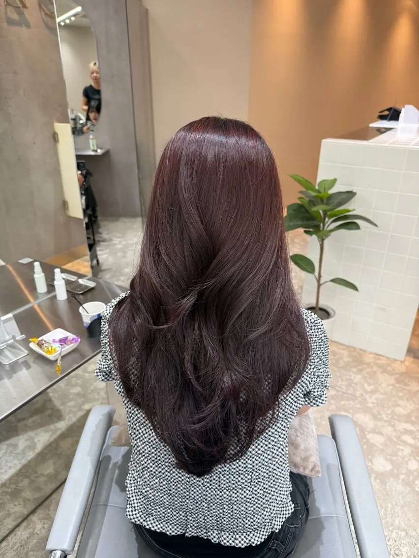 ロング カラー レッドカラー 🖤 Aya 🖤 Zina 梅田茶屋町のヘアスタイル