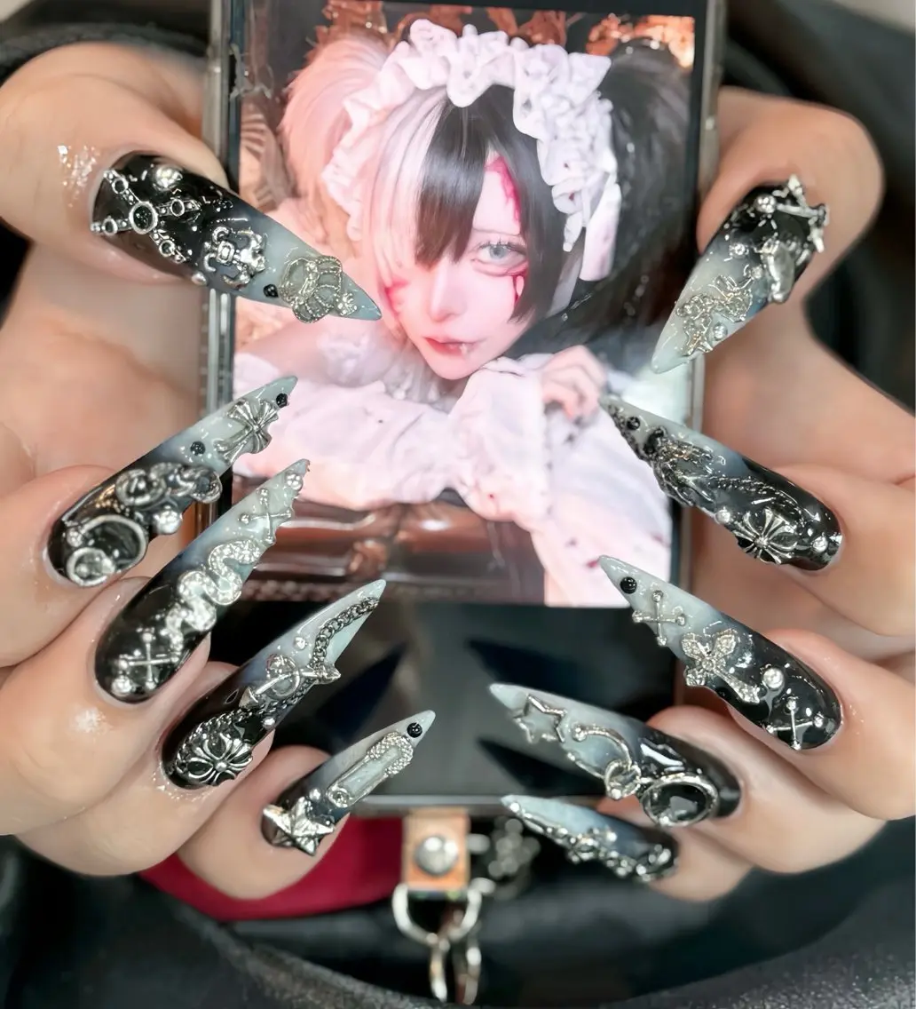 ネイル オーロラネイル チークネイル 桜ネイル クリアネイル ドット ハンドネイル Rin Nail Shinokuboのネイルデザイン