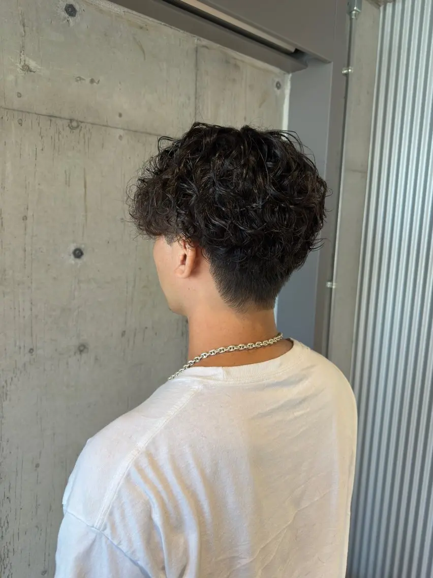 メンズ カット パーマ 柔め透明感血色カラー 暖色/レイヤー/ゆいのヘアスタイル