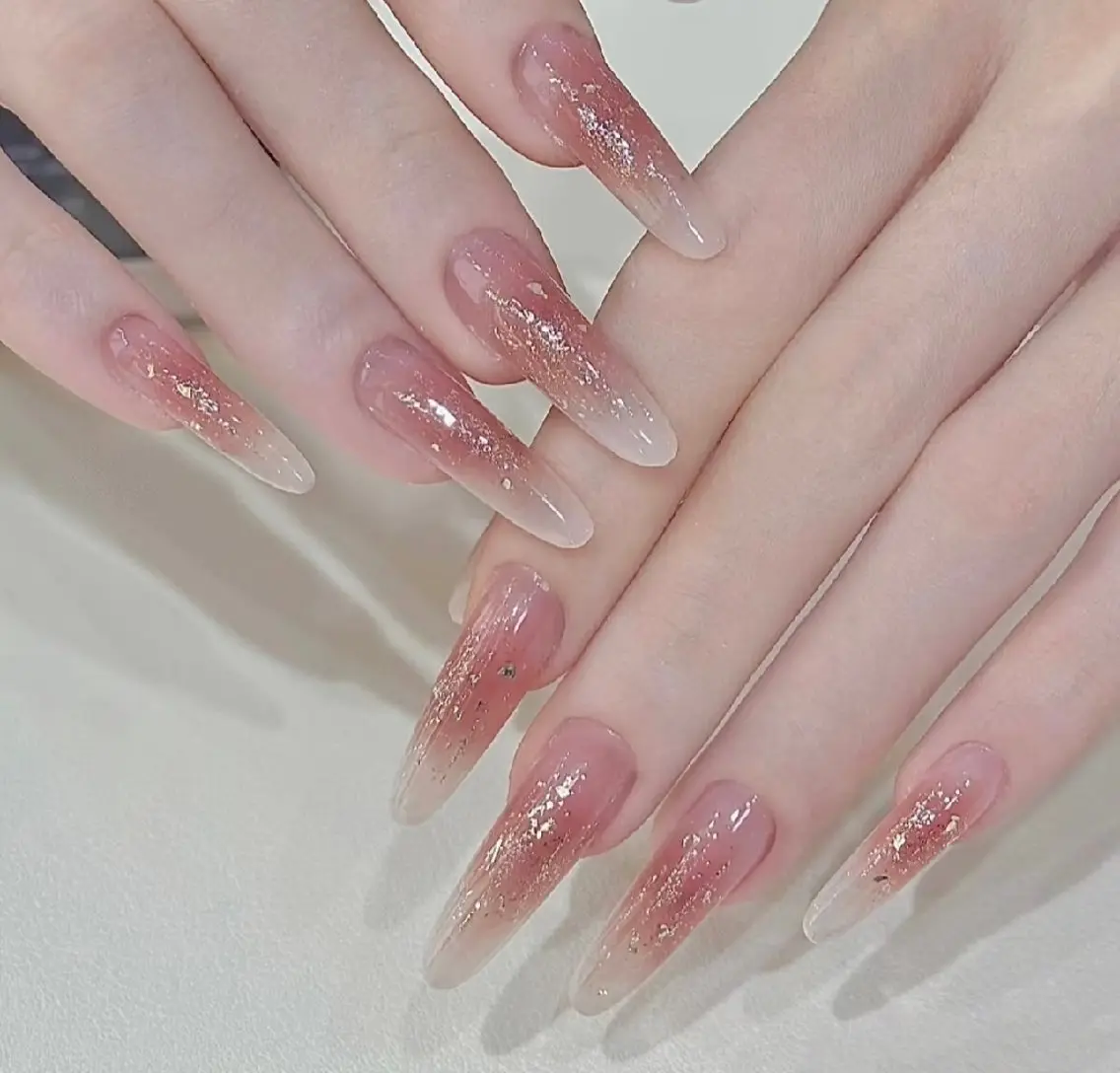ネイル nail&eye OMI 北千住のマツエク・マツパデザイン