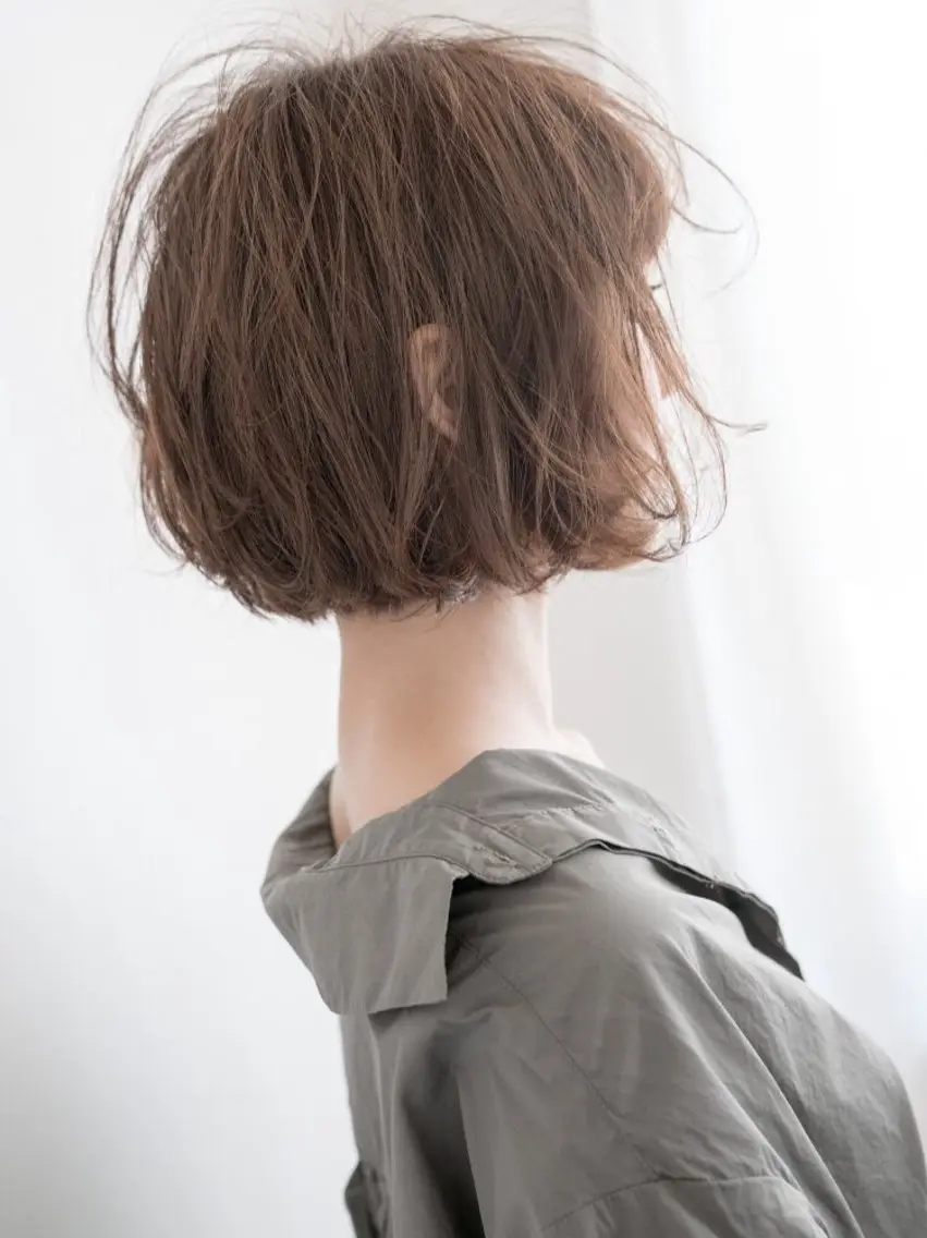 ショート カラー カット 縮毛矯正 トリートメント ✂︎美容室✂︎ hiroマンツーマンのヘアスタイル