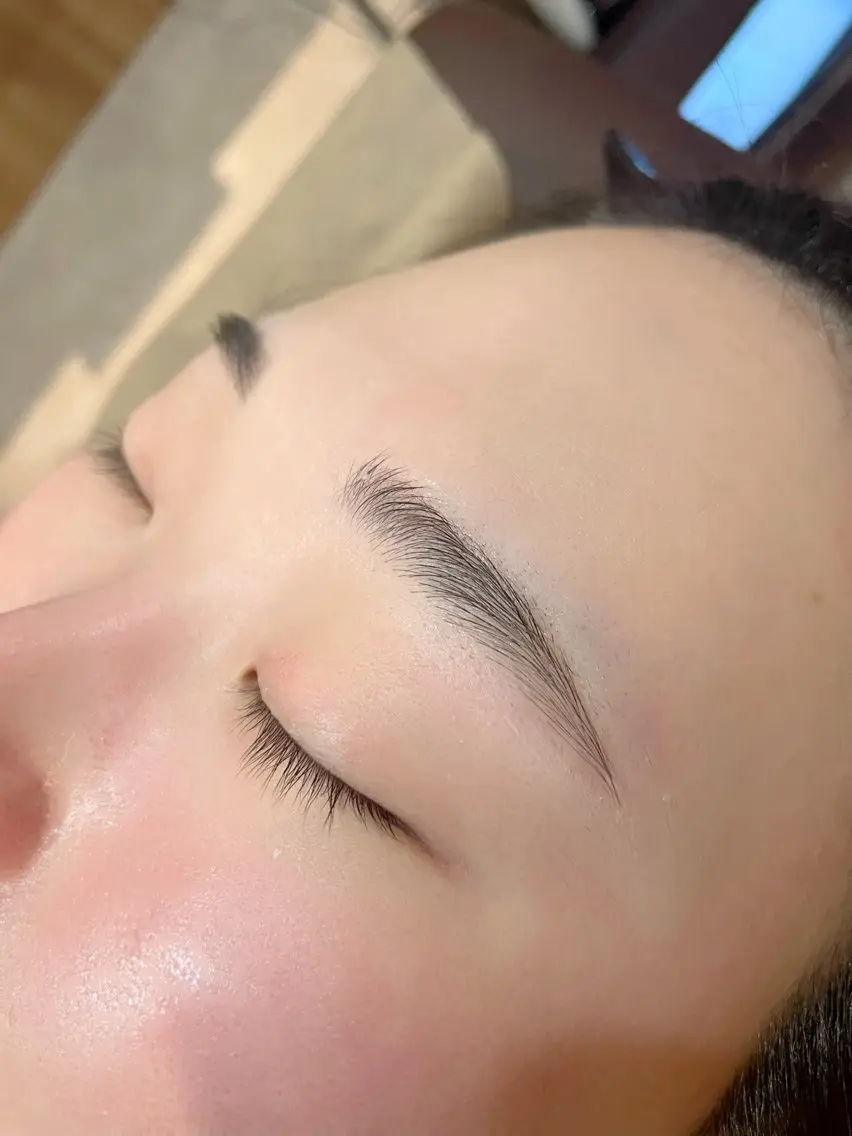 アイブロウ 長尾 実咲の眉毛・アイブロウイメージ
