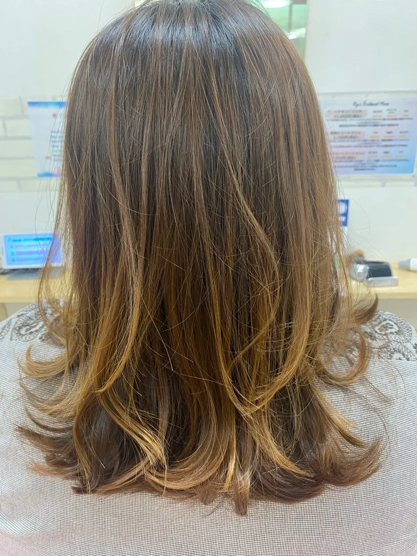 セミロング 徳永 嘉希のヘアスタイル
