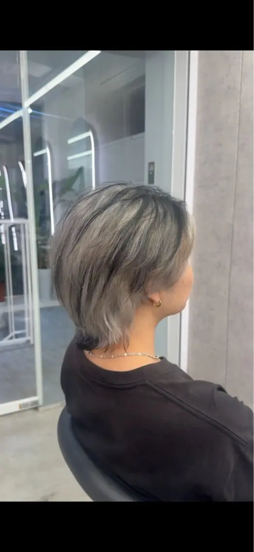 メンズ ヘアカラー 中野 光瑠のヘアスタイル