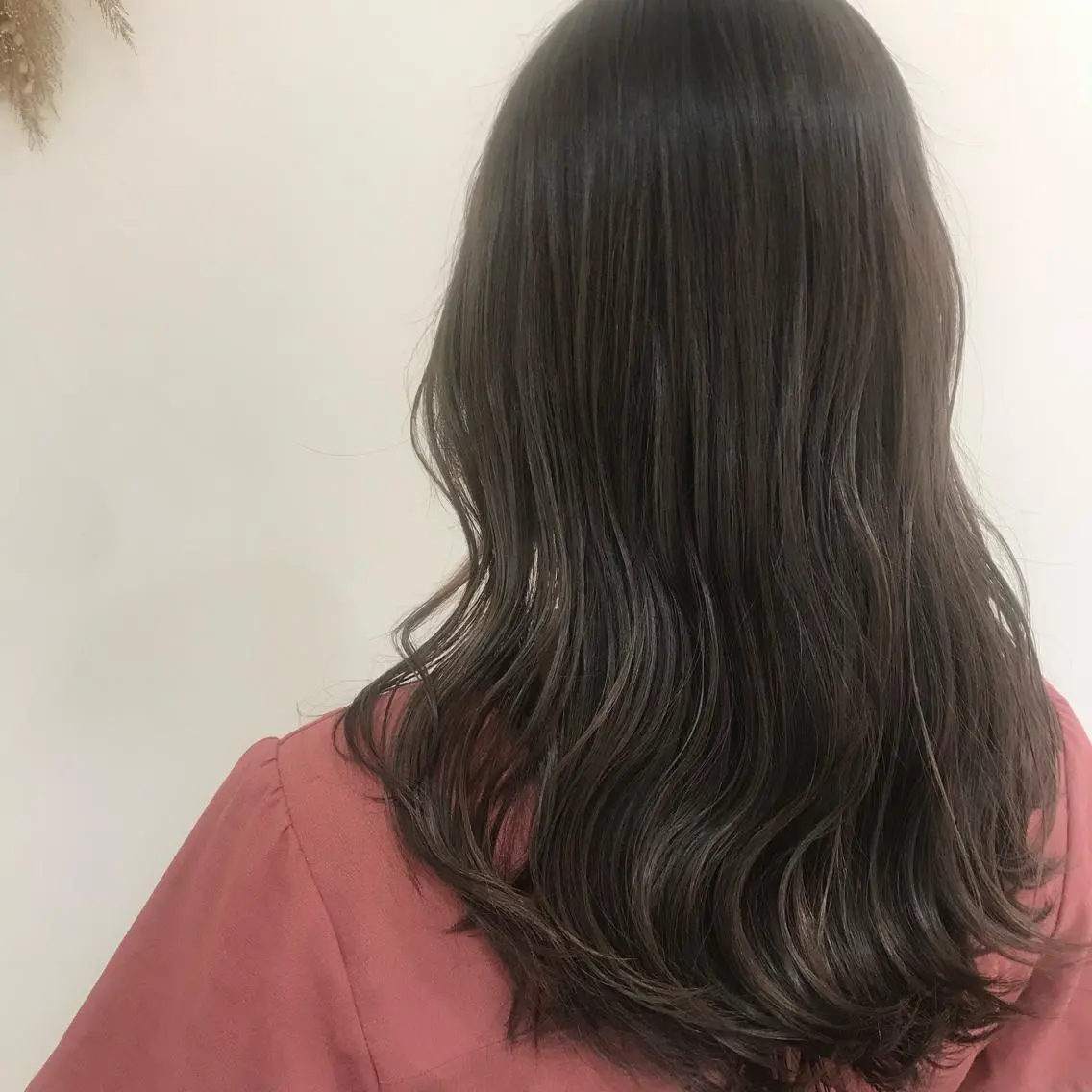 ロング カラー 銀座メンズ専門🖤 叶奈々のヘアスタイル