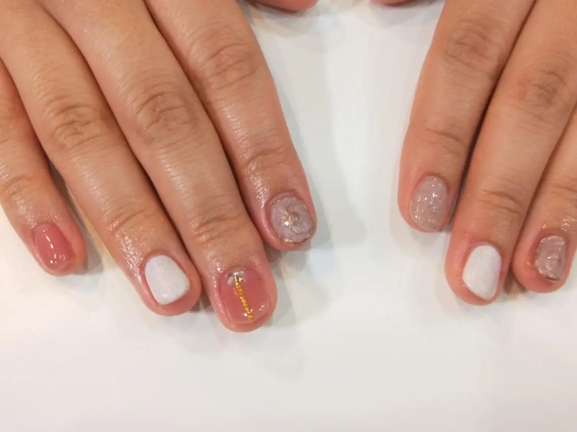 ネイル ハンドネイル ハンドケア はばすみれ🎀ﾈｲﾙ 光ﾌｪｲｼｬﾙ ﾍｱのネイルデザイン