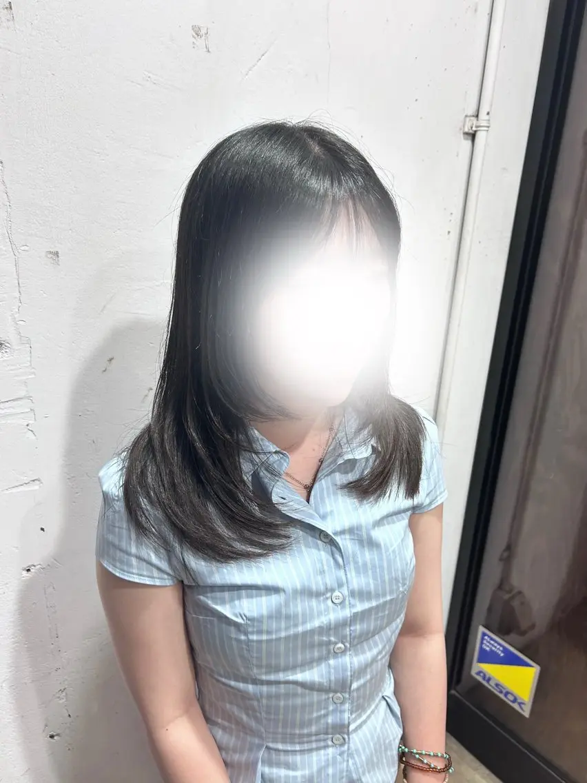 セミロング 津田 花望のヘアスタイル