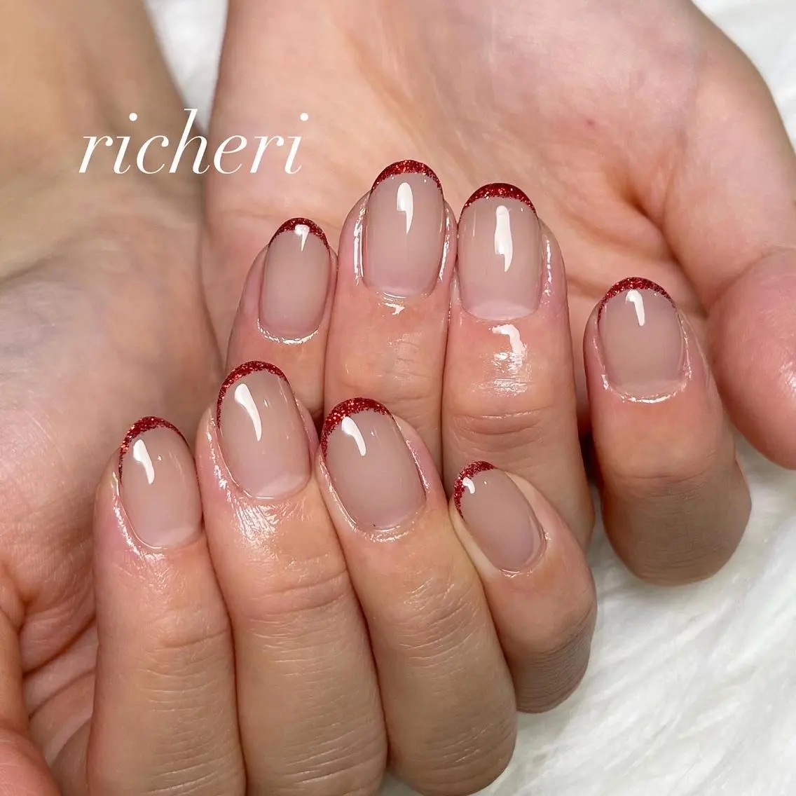 ミディアム ネイル 韓国風ヘア アートネイル フレンチネイル ジェルネイル ガラスフレンチ richeri beautyのエステ・リラクイメージ