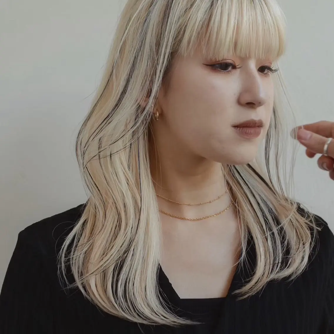セミロング カラー ヘアアレンジ レイヤーカット ヘアカラー トリートメント 🤍髪質改善/縮毛矯 正/韓国レイヤー🩶のヘアスタイル