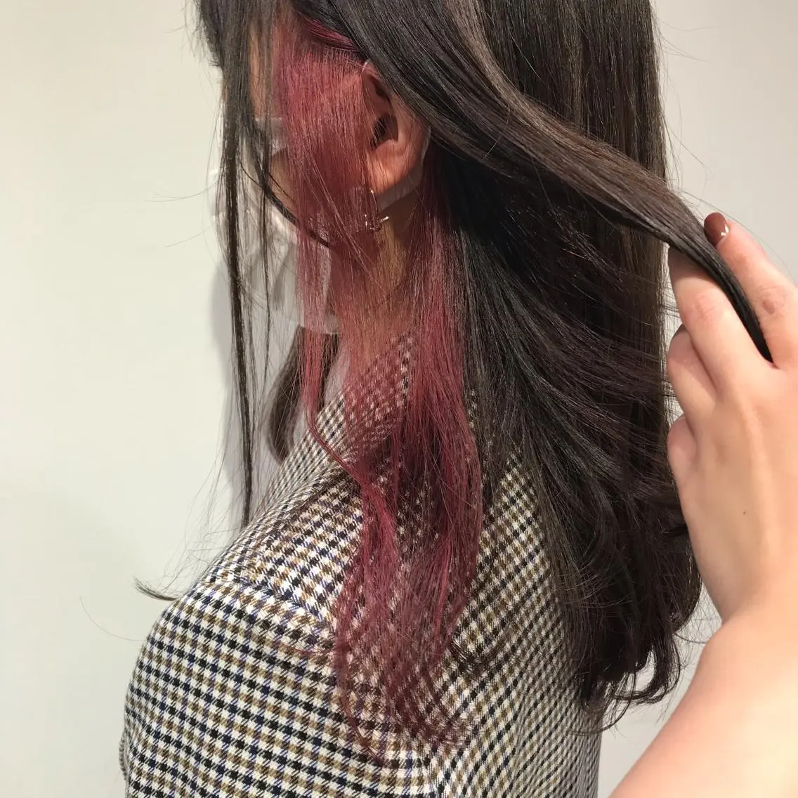 セミロング カラー イヤリングカラー ピンクカラー ヘアカラー トリートメント 【暖色カラー特化】 中山由梨のヘアスタイル