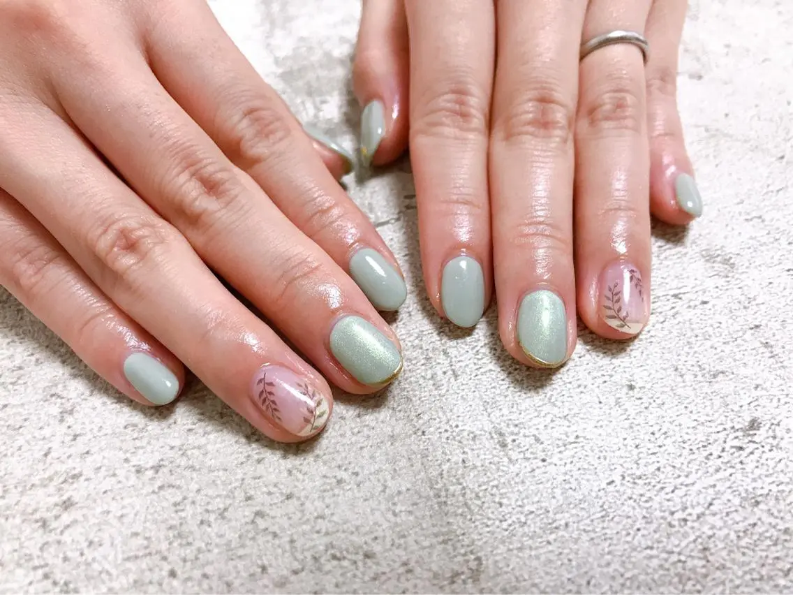 ネイル ピスタチオネイル ハンドネイル mogunail &blowのネイルデザイン