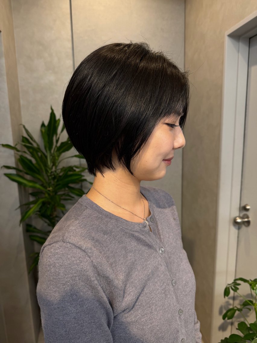 ショート カット ヘアカラー 山中 欧輔のヘアスタイル