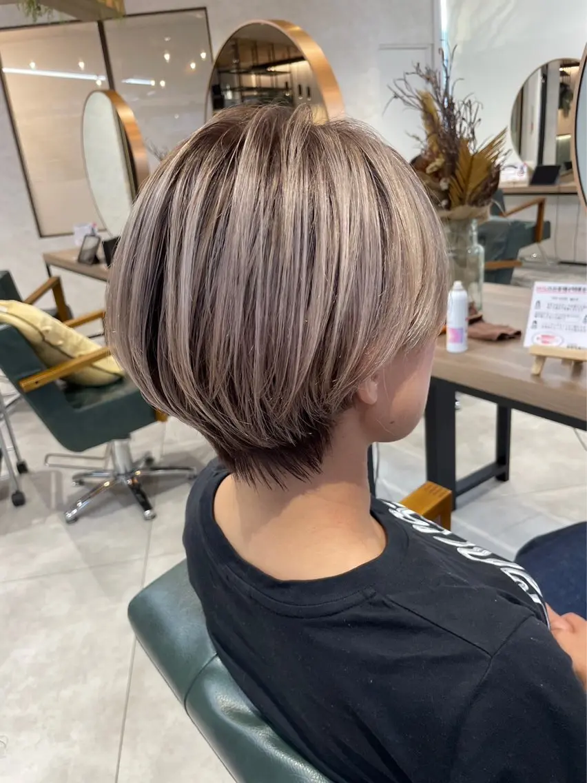 ショート 🫧似合わせレイヤー /縮毛矯正🫧のヘアスタイル