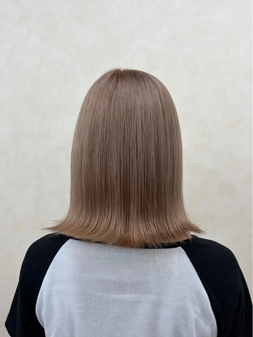 ミディアム カラー ベージュカラー ミルクティーベージュ ピンクカラー ヘアカラー トリートメント 倉澤 愛理のヘアスタイル