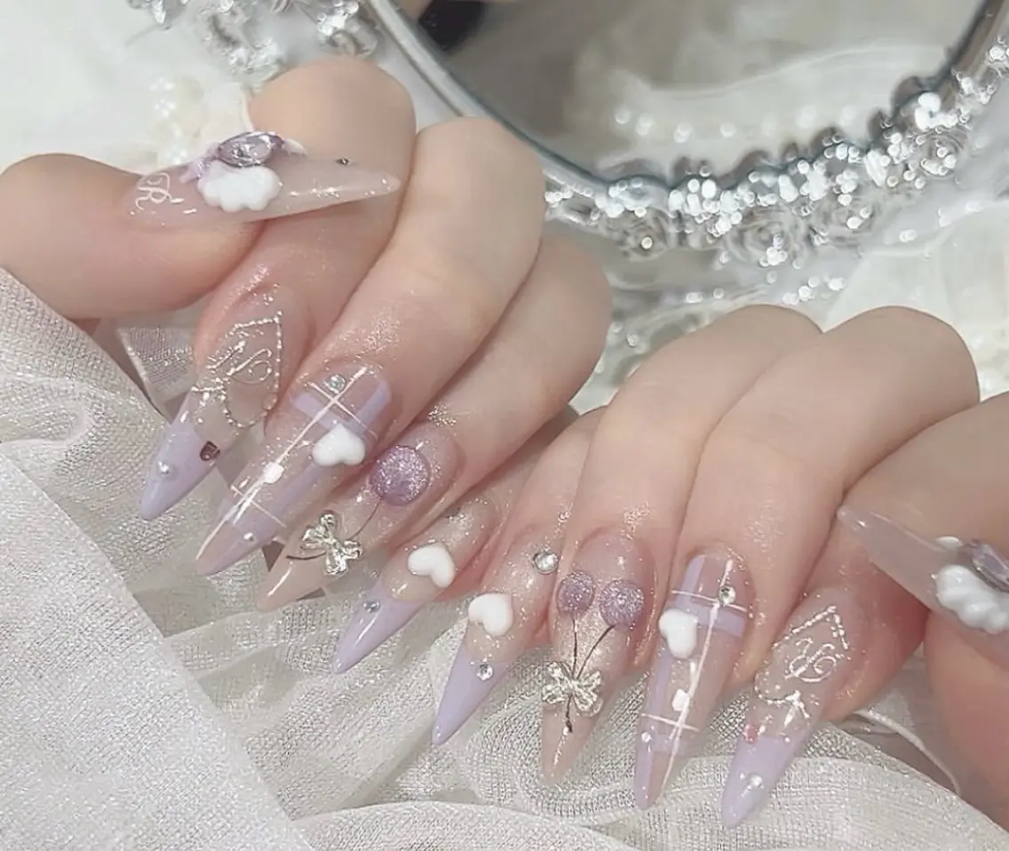 ネイル アートネイル ボルドー フレンチネイル ジェルネイル 氷ネイル・うるうるネイル ハンドネイル Julie NailSalonのネイルデザイン