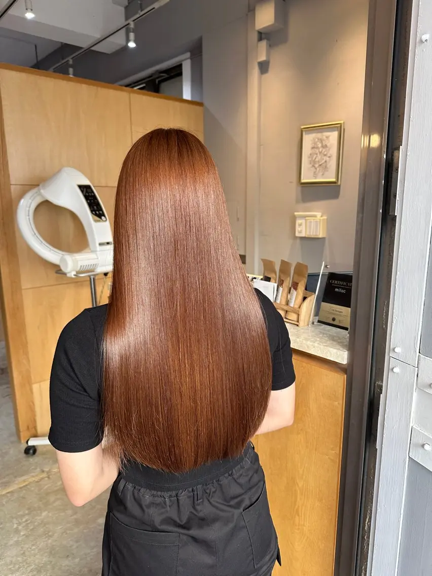 ミディアム ヘアカラー トリートメント miloc MOMOKAのヘアスタイル