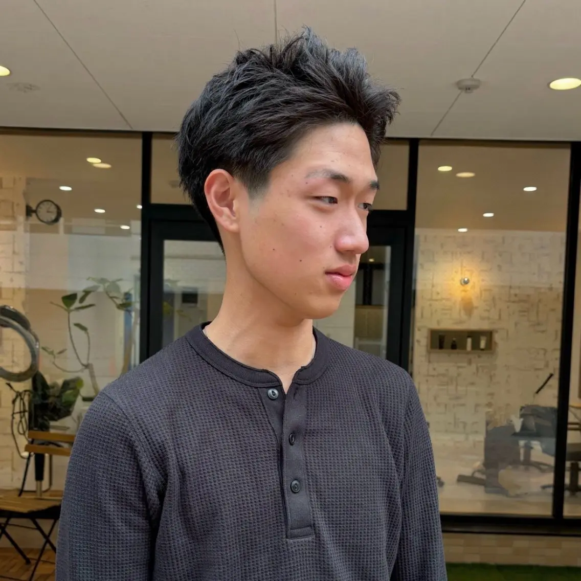 メンズ フェードカット メンズパーマ メンズショート スパイキーショート 波巻きパーマ カット 【メンズショート 特化】村斎　伶次のヘアスタイル