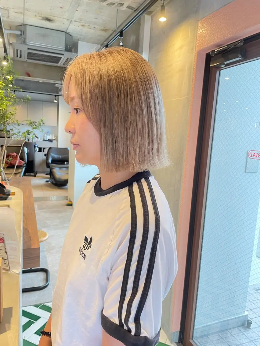 ミディアム カラー 🫧 momokaのヘアスタイル
